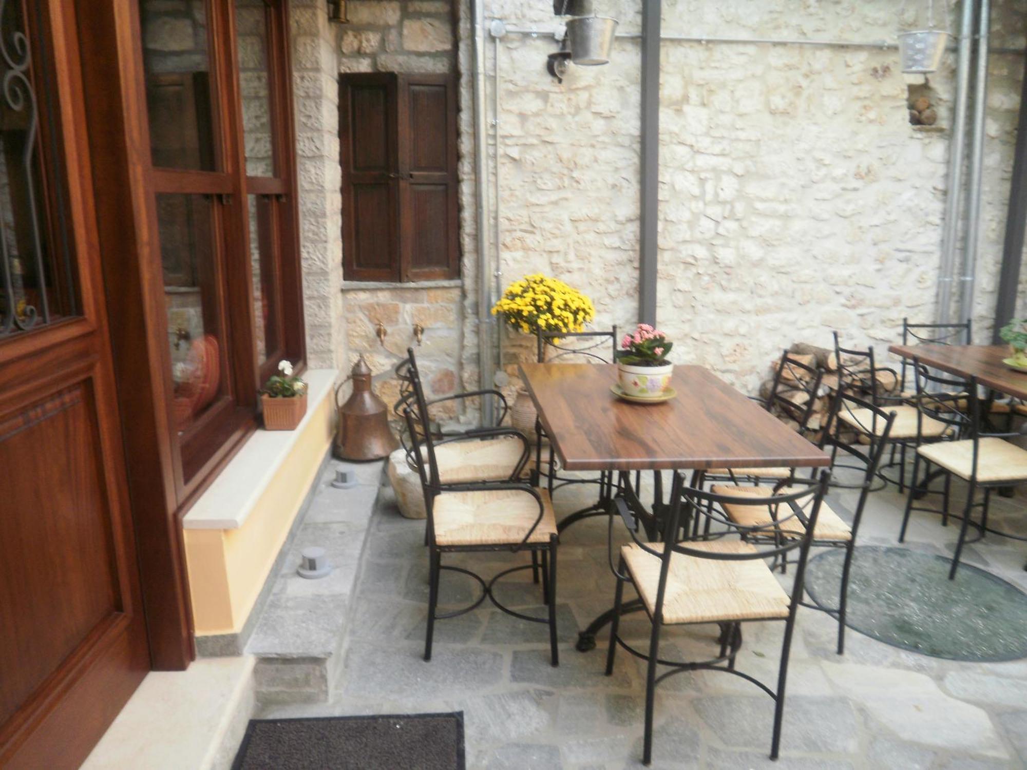 Hagiati Guesthouse Ioannina Exterior photo